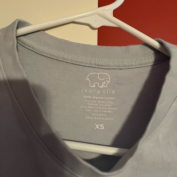 Ladies XS Ivory Ella long sleeve tshirt - Picture 3 of 3